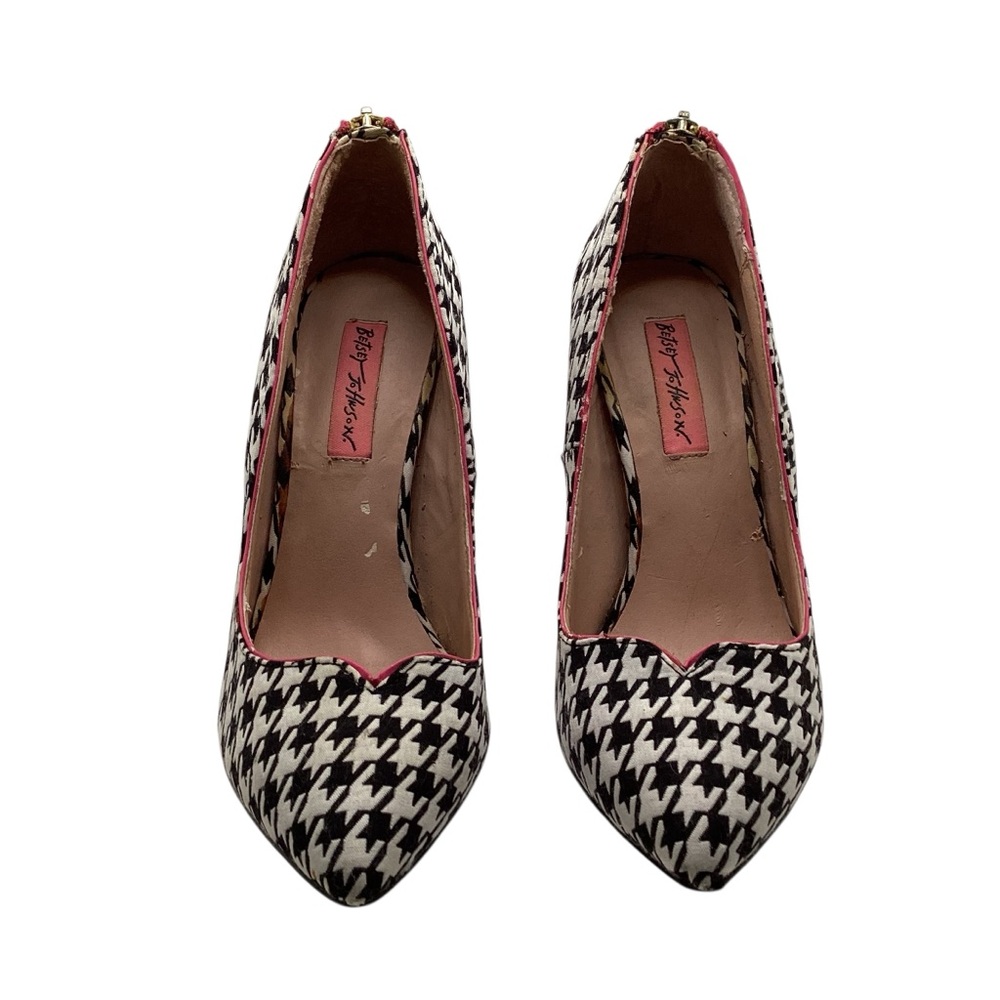 Betsey Johnson Taylr Black Houndstooth heels. Size 7.5 - Picture 5 of 13